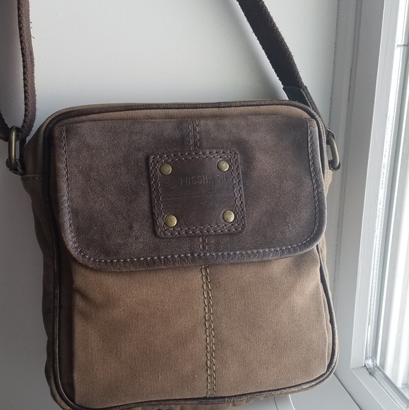 Fossil Handbags - 100% authentic Fossil crossbody satchel messenger